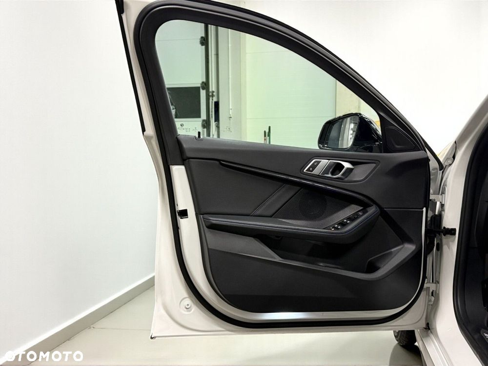 BMW Seria 1 M135i xDrive - 22