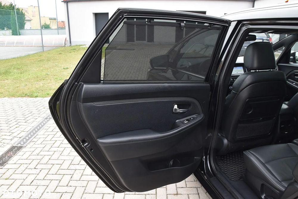Kia Carens - 19