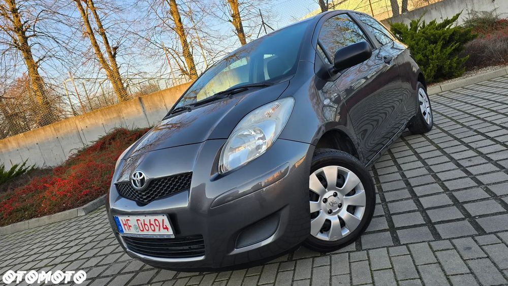 Toyota Yaris - 40