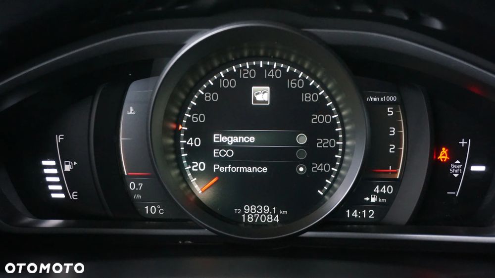 Volvo V40 Cross Country D3 Drive-E SCR Momentum - 20