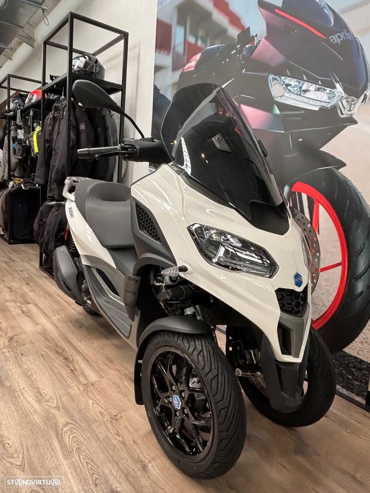 Piaggio MP3 310 - 1