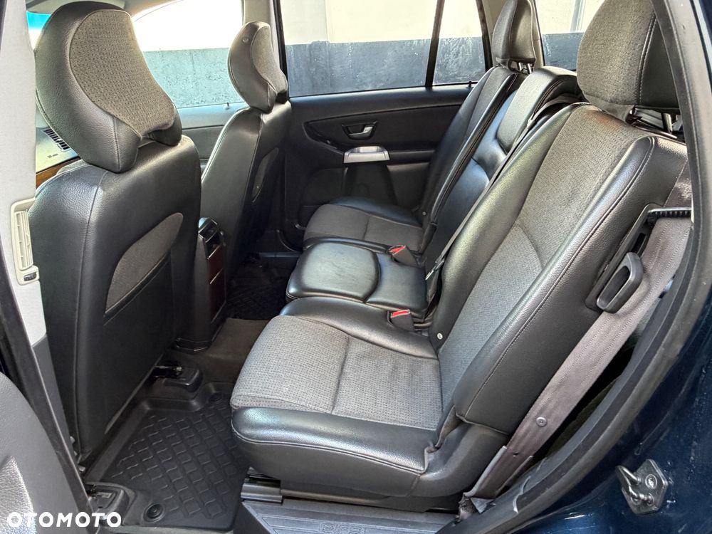 Volvo XC 90 2.4 D5 - 7