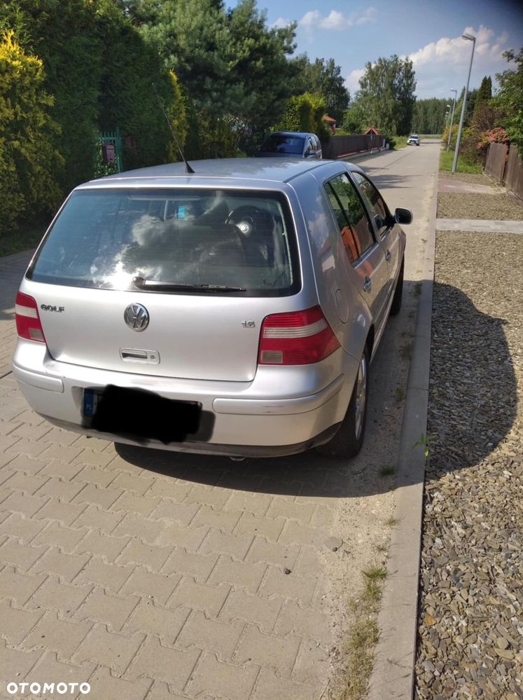 Volkswagen Golf - 3