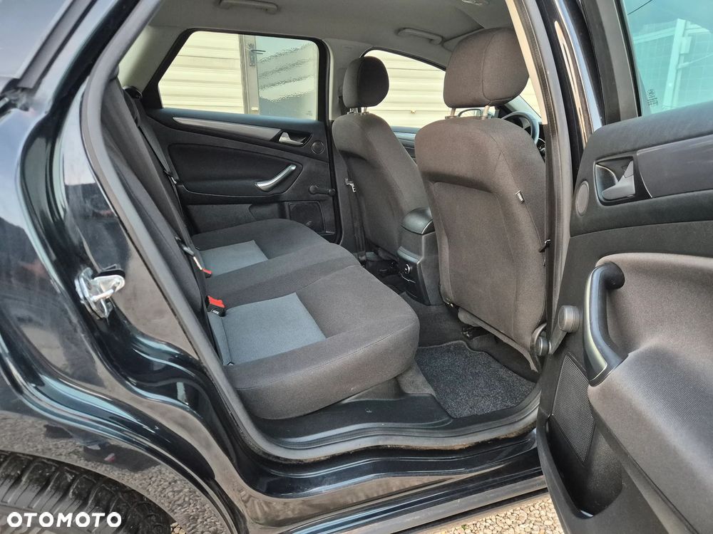 Ford Mondeo 2.0 TDCi Titanium - 16