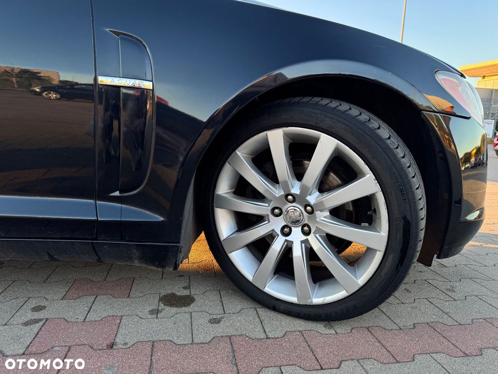 Jaguar XF 3.0 V6 Premium Luxury - 34
