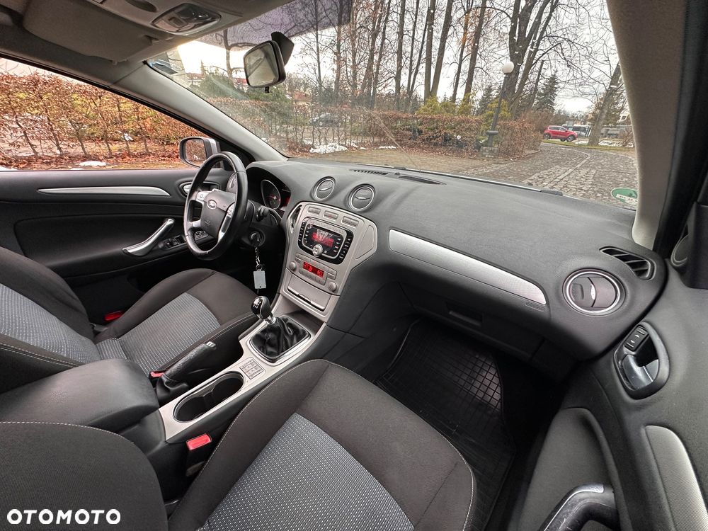 Ford Mondeo 2.0 TDCi Concept - 24