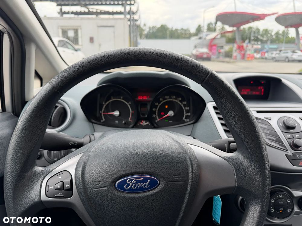 Ford Fiesta 1.25 Trend - 15