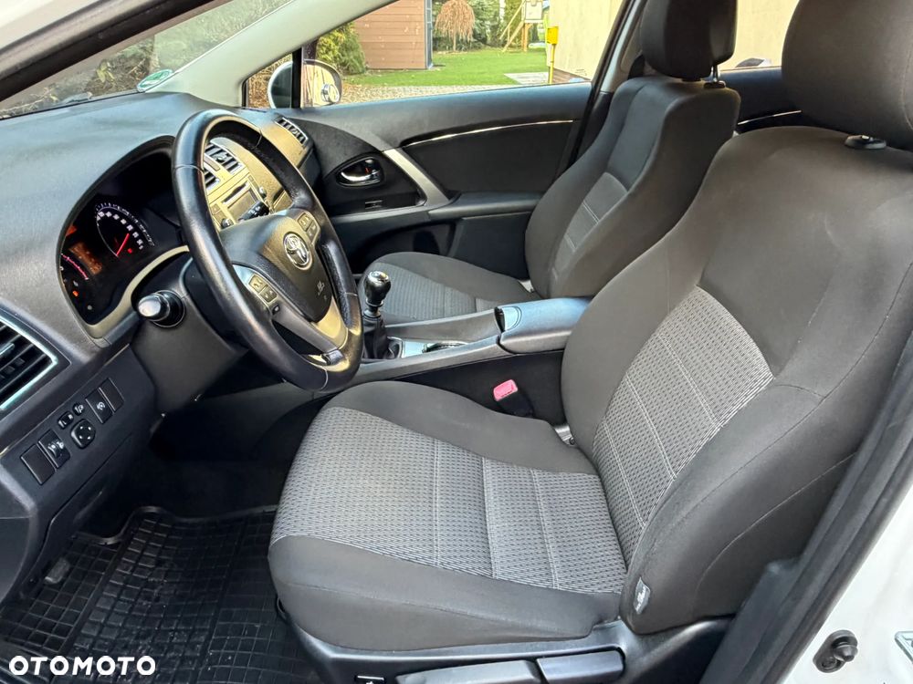 Toyota Avensis 2.0 D-4D Life - 10