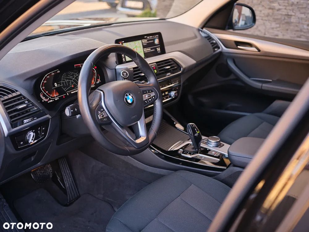 BMW X3 xDrive20i - 20