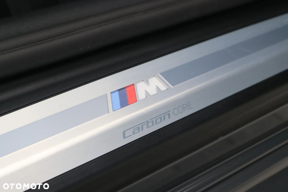 BMW Seria 8 840i - 25