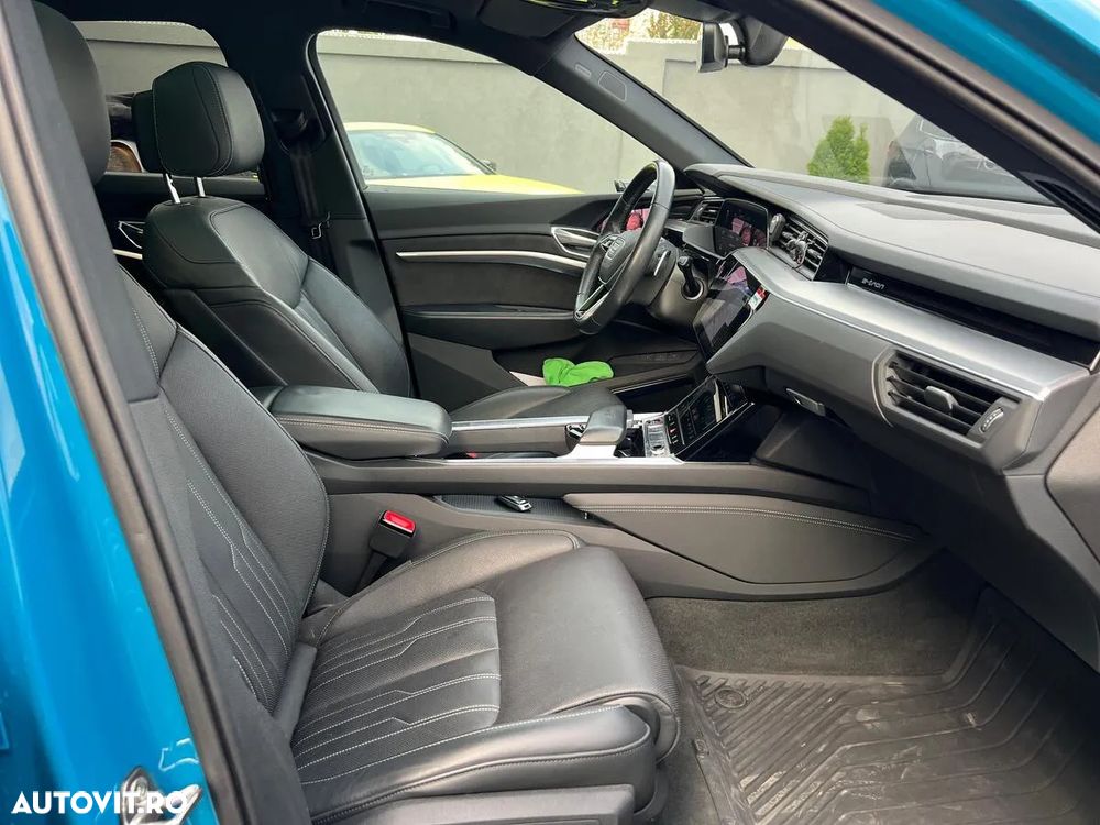 Audi e-tron quattro S - 27