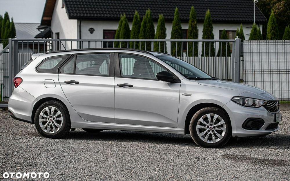 Fiat Tipo - 12