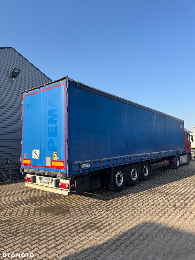 Schmitz Cargobull 2012 naczepa firnka standard