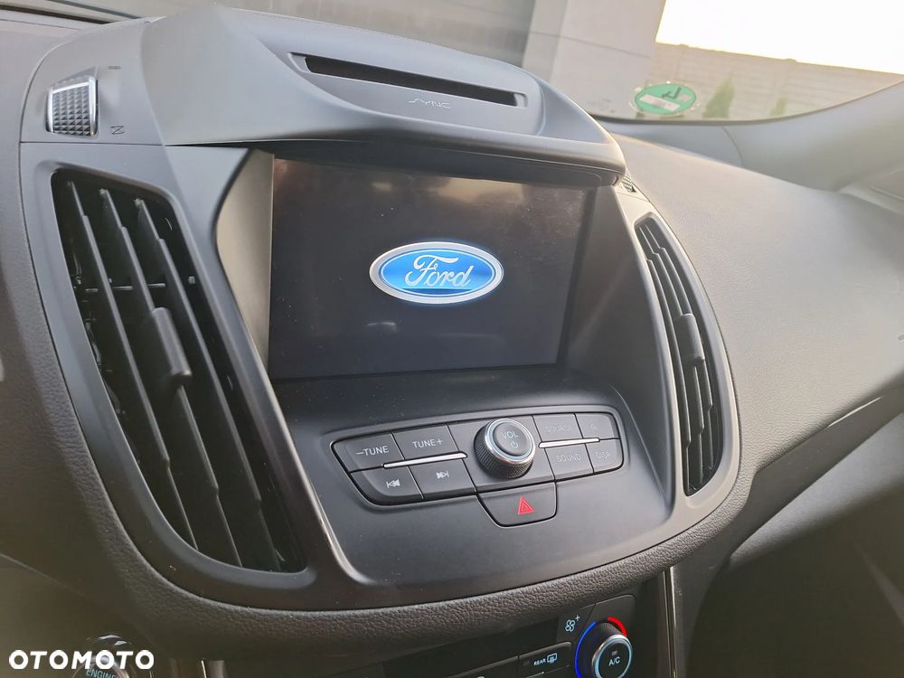 Ford Kuga 2.0 TDCi 4x4 ST-Line - 13