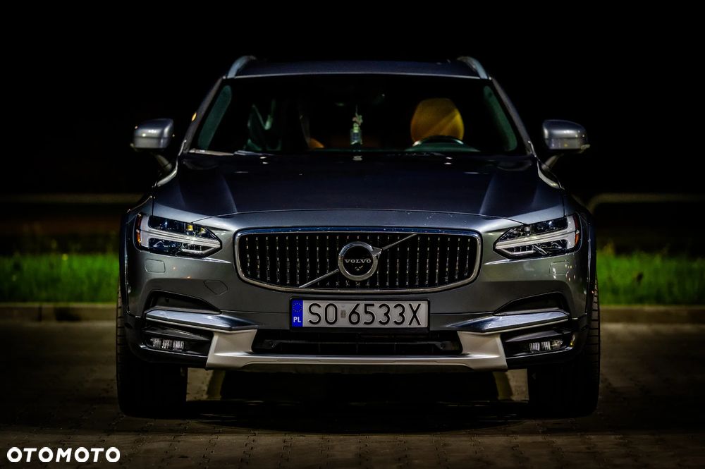 Volvo V90 Cross Country T6 AWD - 4