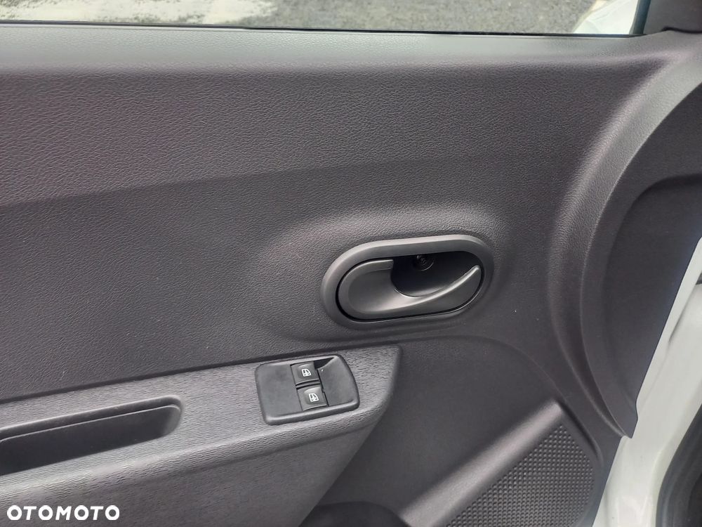 Dacia Dokker TCe 115 Stepway Celebration - 33