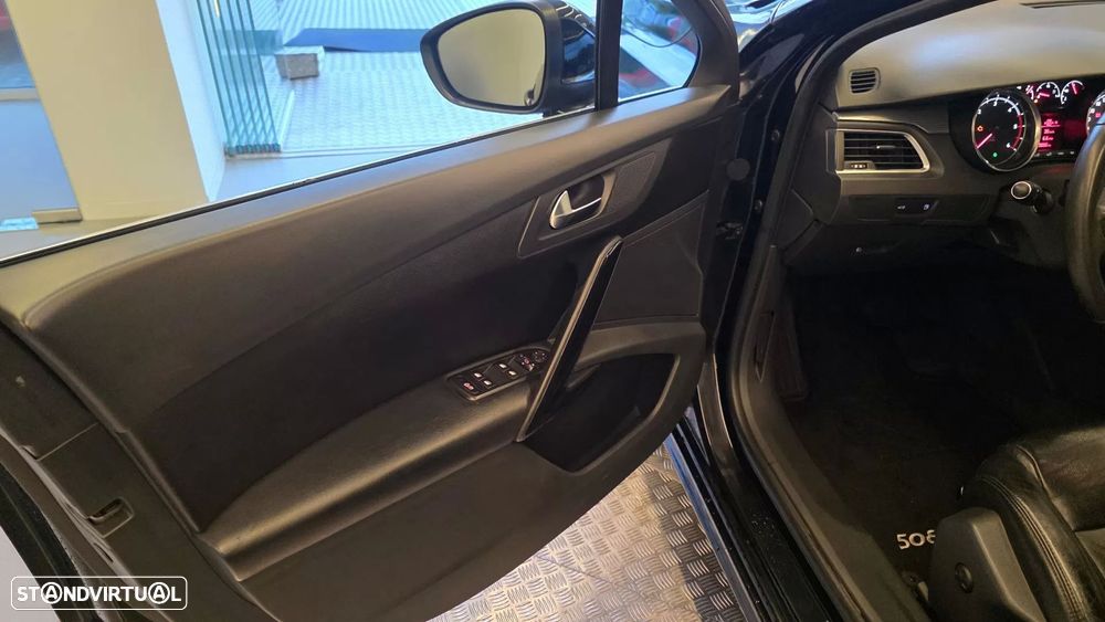 Peugeot 508 SW 1.6 e-HDi Allure 2-Tronic J18 - 30