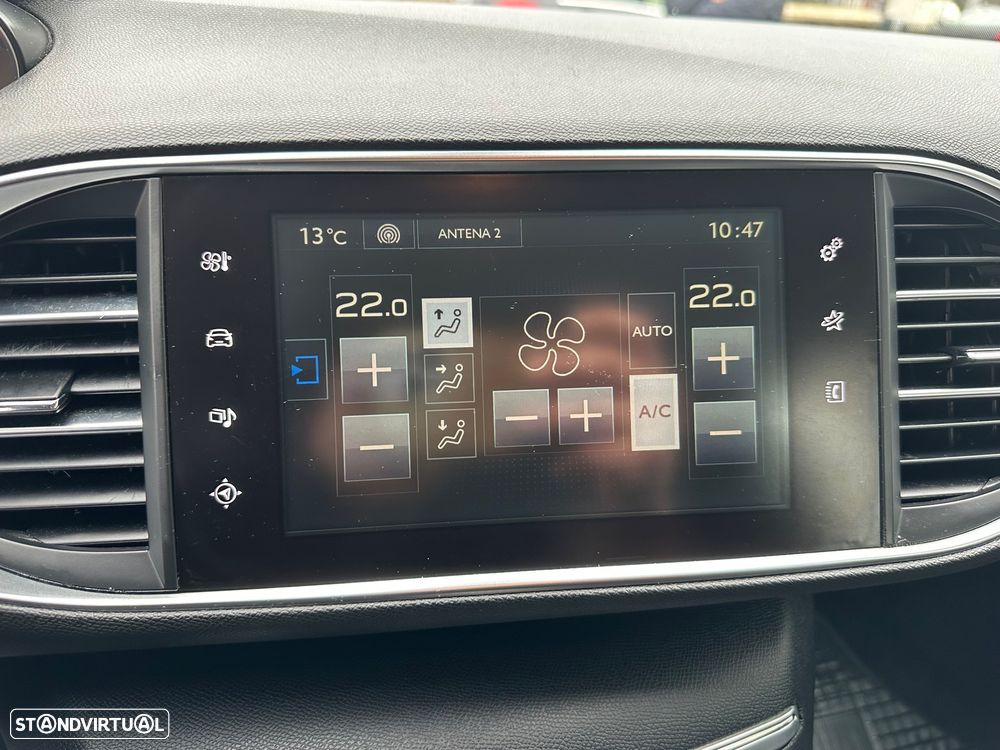 Peugeot 308 SW 1.6 BlueHDi Allure - 25