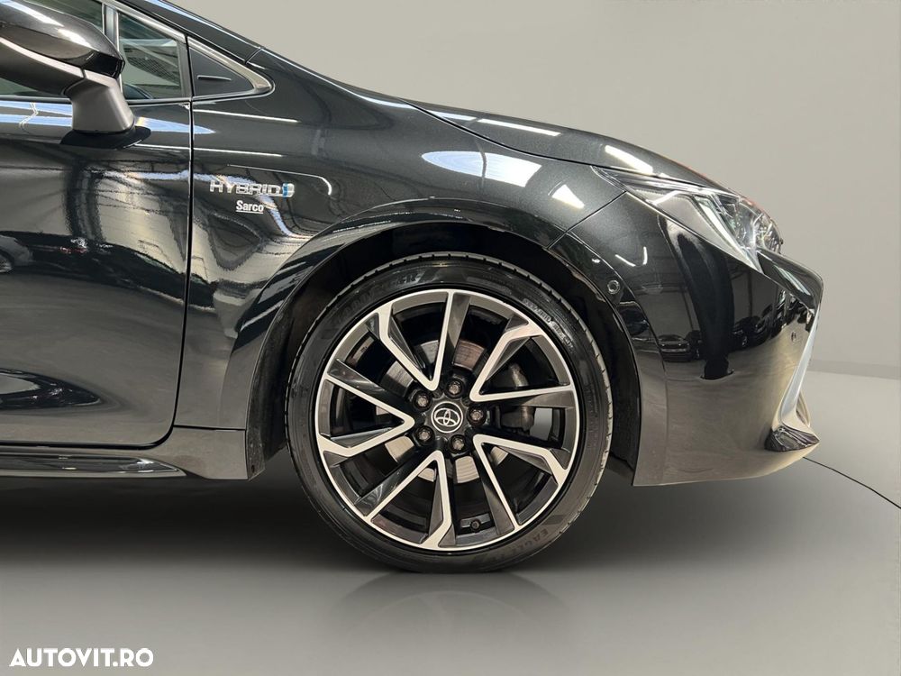 Toyota Corolla 2.0 Lounge - 39