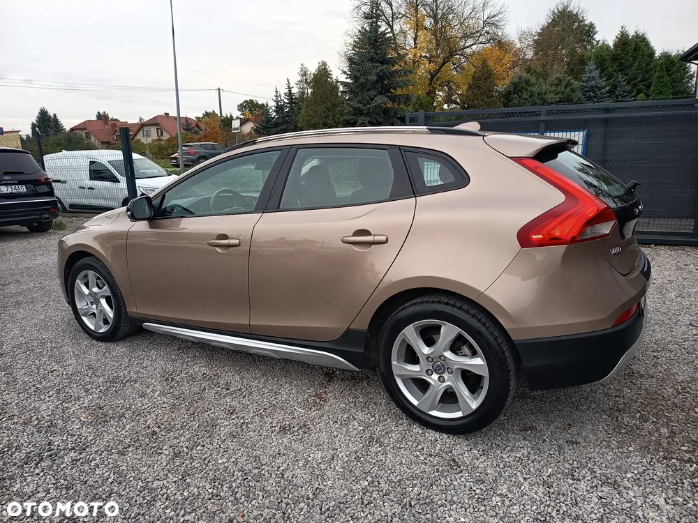 Volvo V40 Cross Country 2014 photo 5