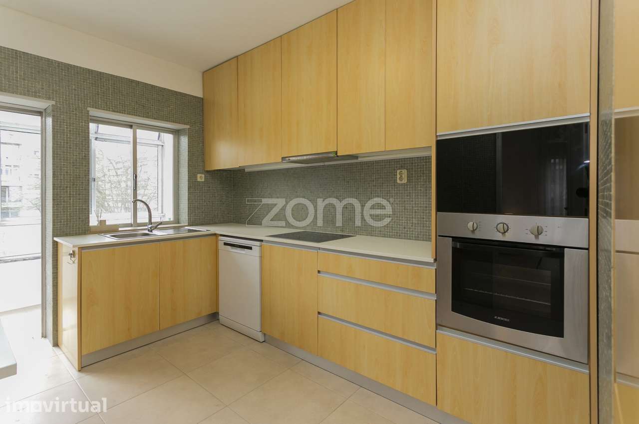 Apartamento T3 ao centro de Braga para Arrendamento - Grande imagem: 2/41