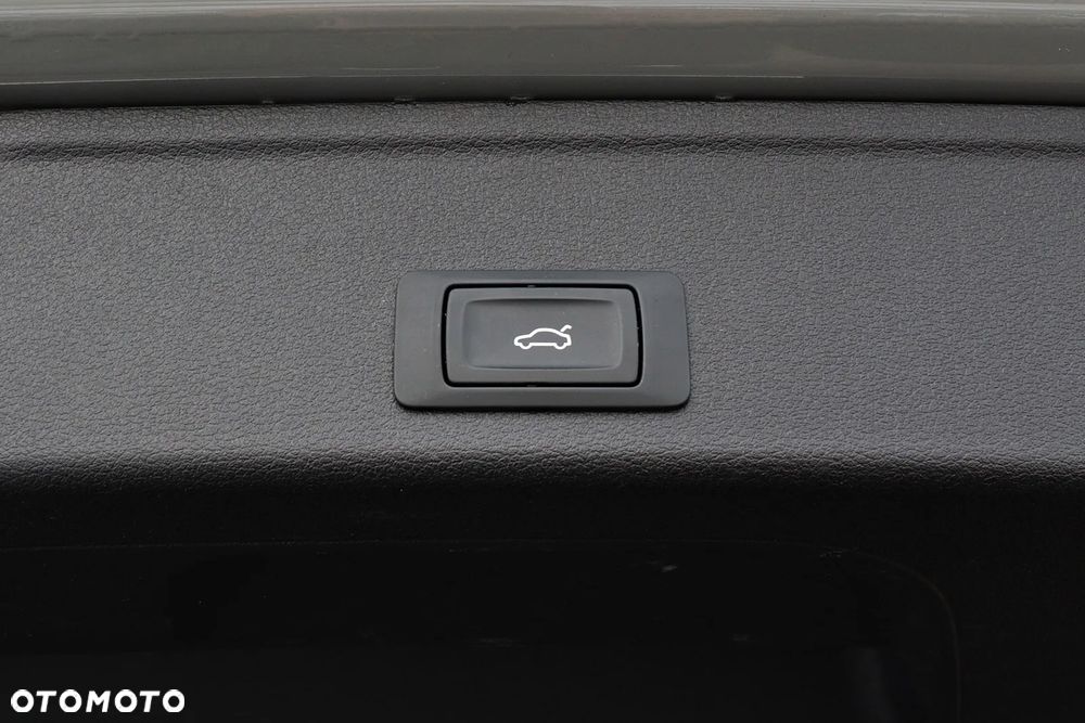 Audi A4 Allroad 2.0 TDI Quattro S tronic - 37