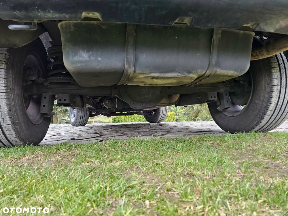 Jeep Cherokee 2.8L CRD Limited - 17