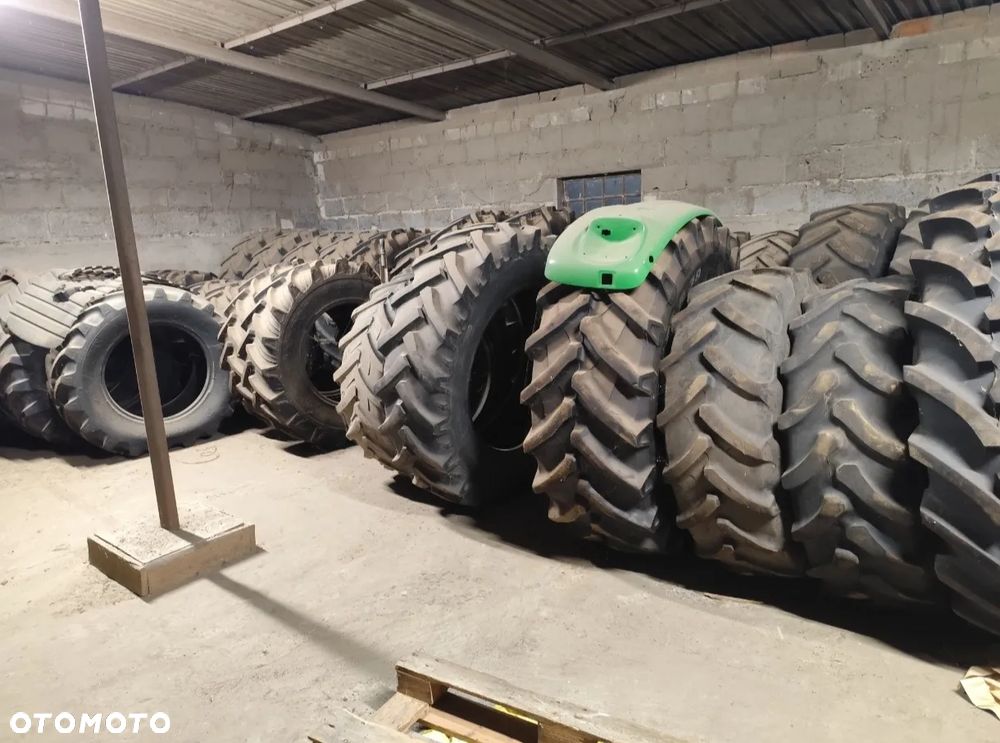 John Deere 7710 - 12