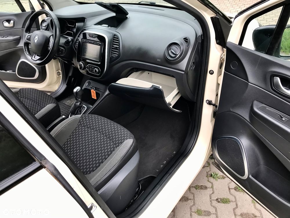 Renault Captur - 32