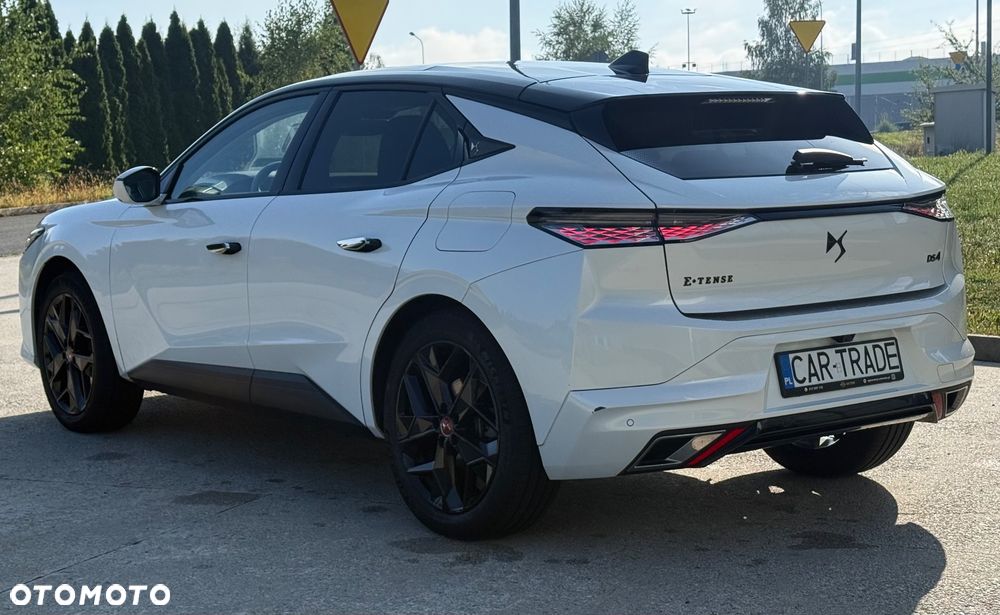DS Automobiles DS 4 1.6 E-Tense Performance Line + - 16