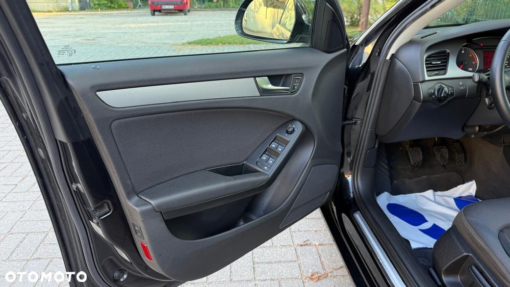 Audi A4 Avant 2.0 TDI - 25