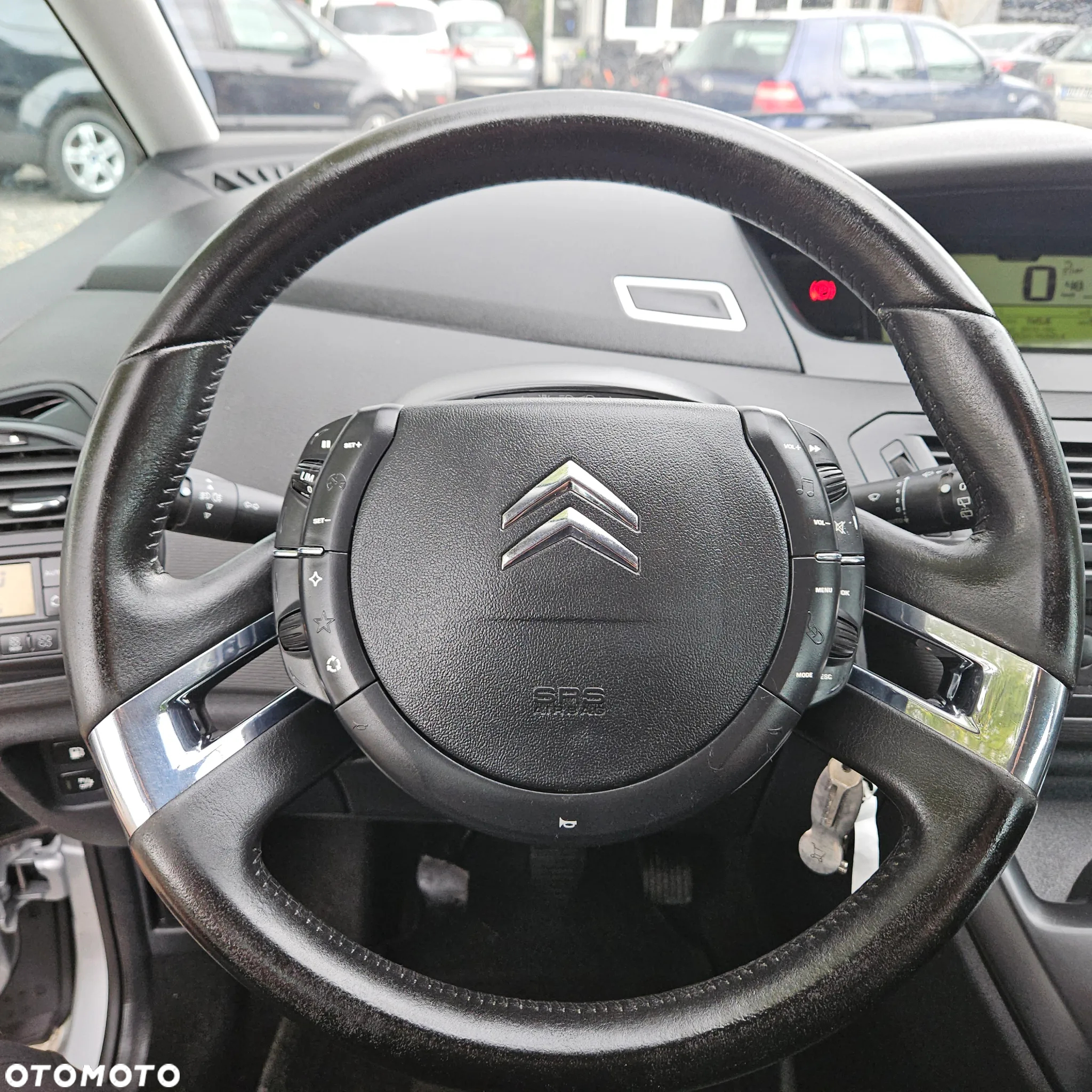 Citroën C4 Grand Picasso - 26