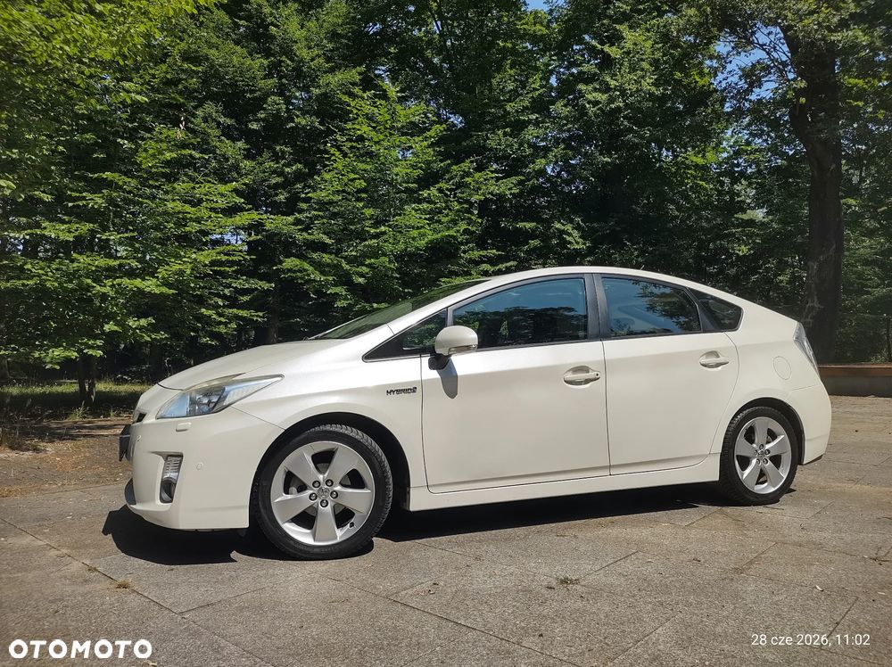 Toyota Prius 1.8 HSD Prestige - 16