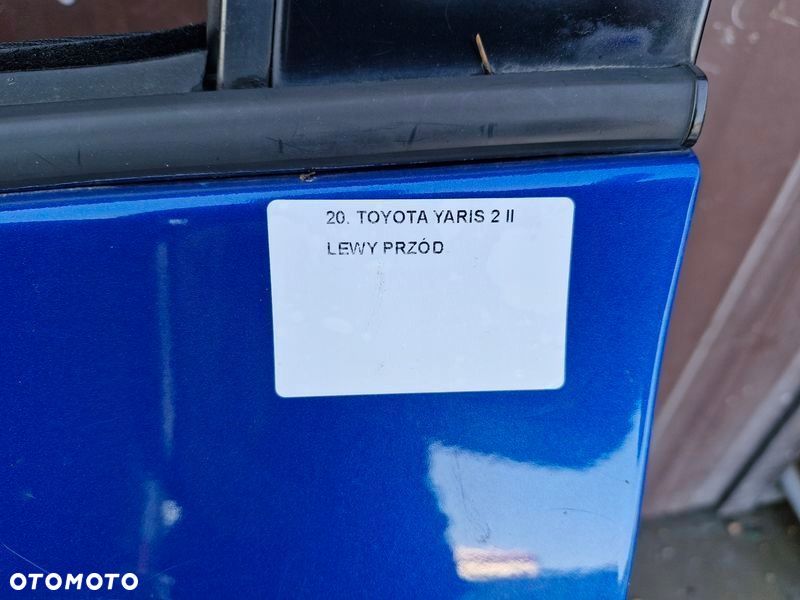 toyota yaris ii 2 5d drzwi lewy przód przednie - 4