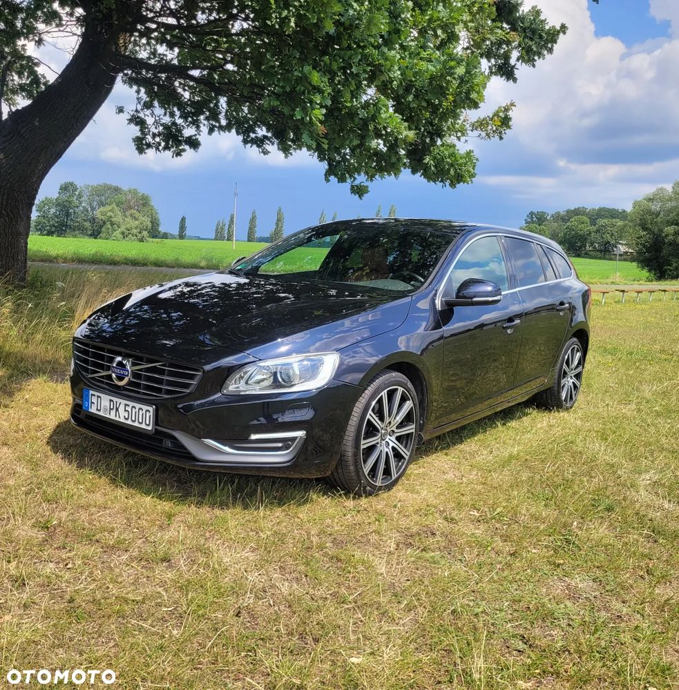 Volvo V60 D4 Geartronic Summum - 13