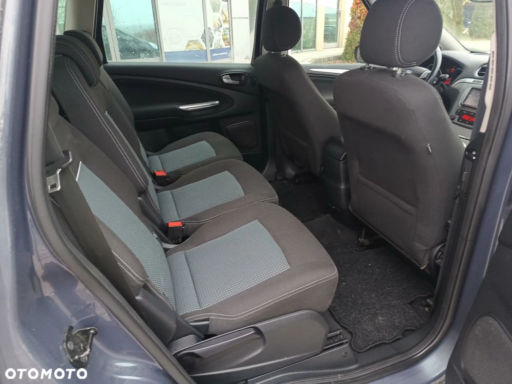 Ford S-Max 2.0 TDCi DPF Ambiente - 13