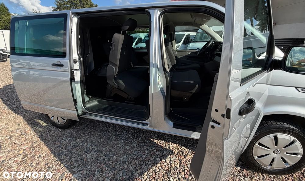 Volkswagen TRANSPORTER KOMBI 9 cio osobowy Business VAN T6.1, 2.0TDI 150KM Napęd 4Motion, T6 4x4 plus reduktor napędów, 2 Strefowe OGRZEWANIE i KLIMATYZACJA WEBASTO 5kW, Tylne drzwi skrzydłowe, Hak Holowniczy 2.5t. Wymieniony rozrząd - Pełen Serwis ASO VW Emisja spalin Euro-6 DG - 14