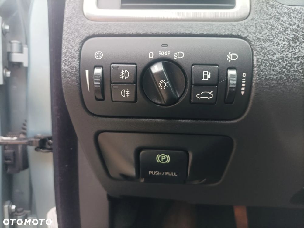Volvo V70 2.0D Momentum - 3