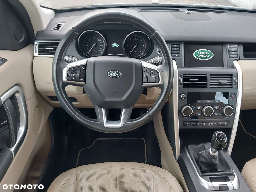 Land Rover Discovery Sport TD4 HSE - 13