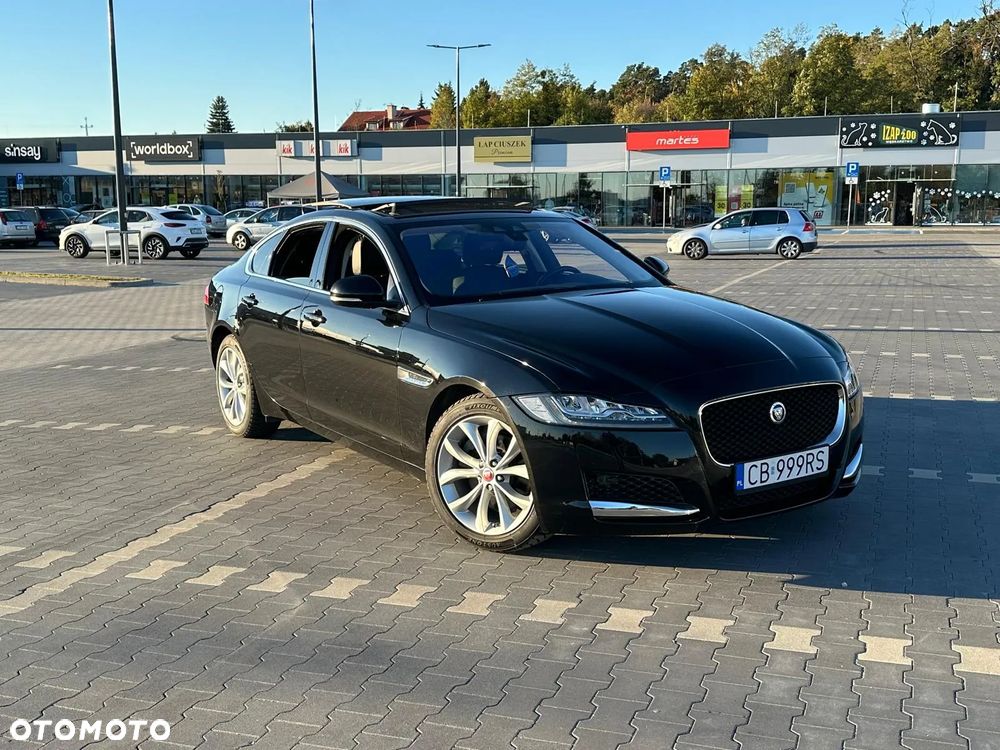 Jaguar XF 25t Prestige - 1
