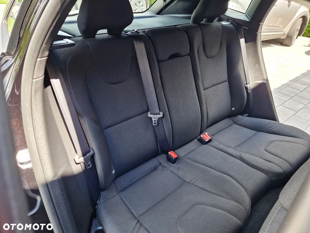 Volvo V40 D2 Geartronic Momentum - 24