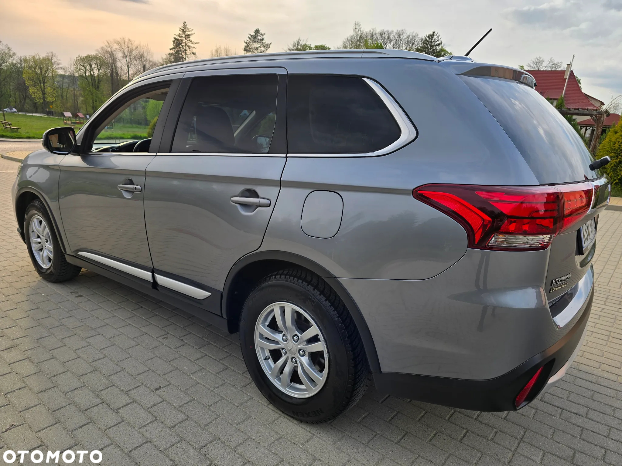 Mitsubishi Outlander 2.0 2WD Edition - 8