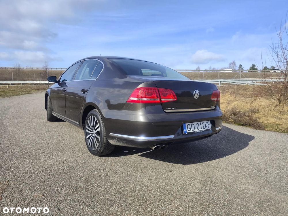 Volkswagen Passat 2.0 TDI Comfortline DSG - 7