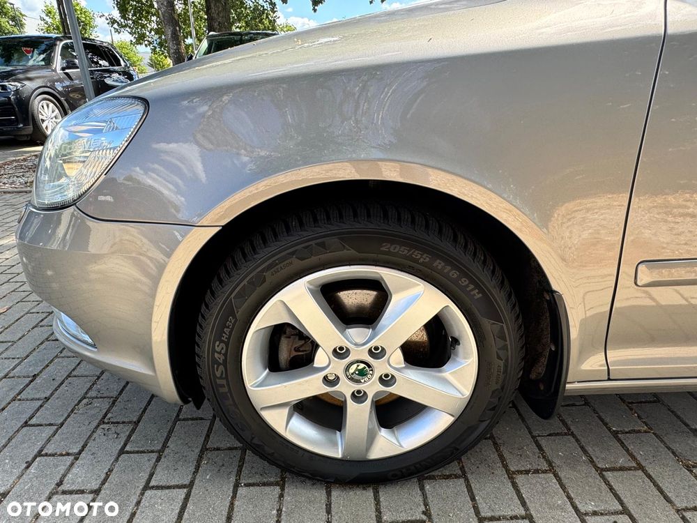 Skoda Octavia 2.0 TDI DPF Elegance - 11