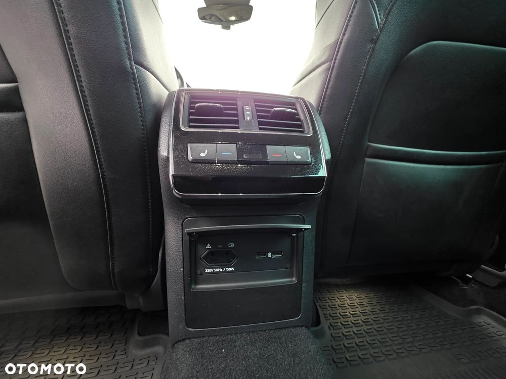 Skoda Superb 2.0 TDI L&K - 28