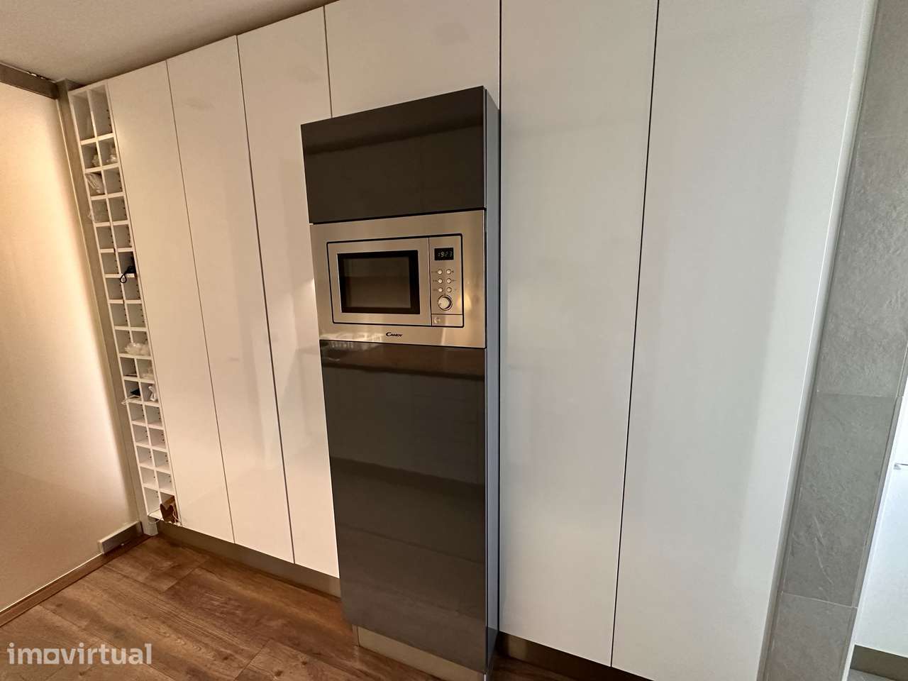 Excelente apartamento T2 junto à Praça de Espanha - Grande imagem: 5/12