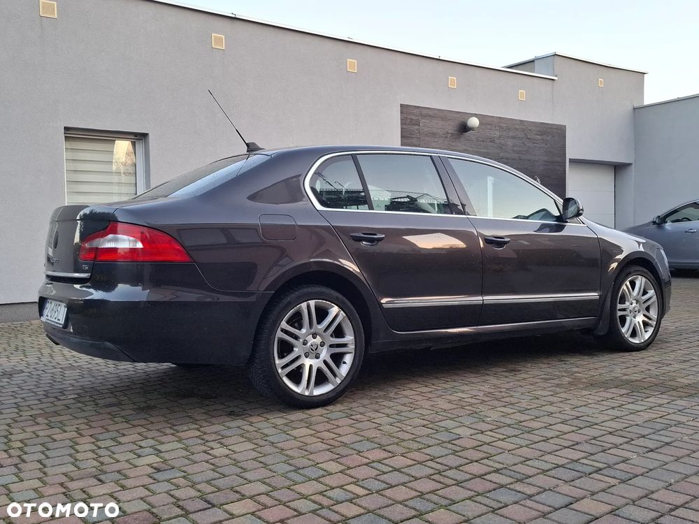 Skoda Superb 1.8 TSI 4x4 Platinum - 2