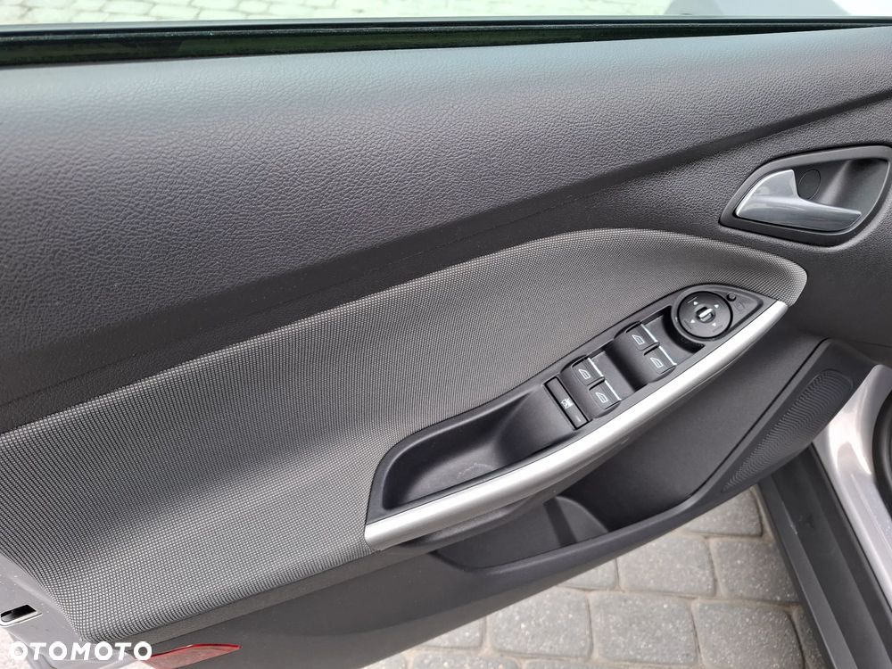 Ford Focus 1.6 Gold X (Trend) - 29