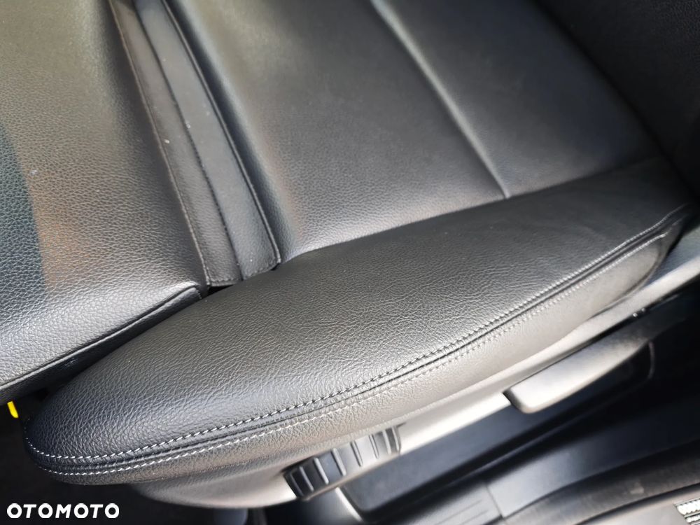 Mercedes-Benz Klasa B 180 BlueEFFICIENCY Edition - 22