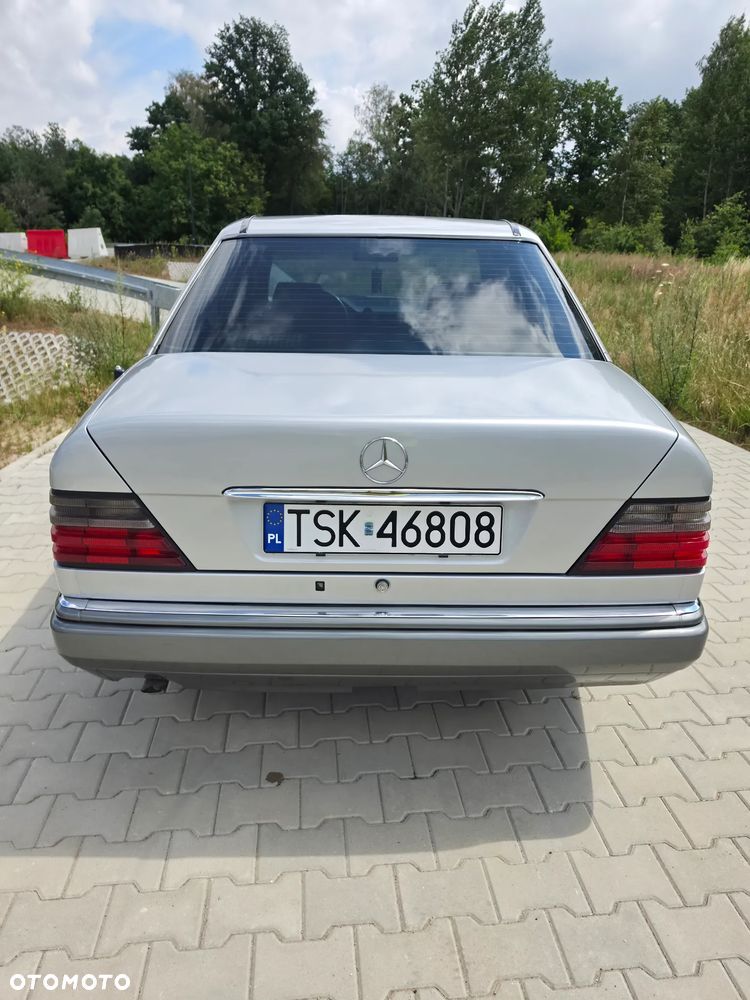 Mercedes-Benz Klasa E - 5